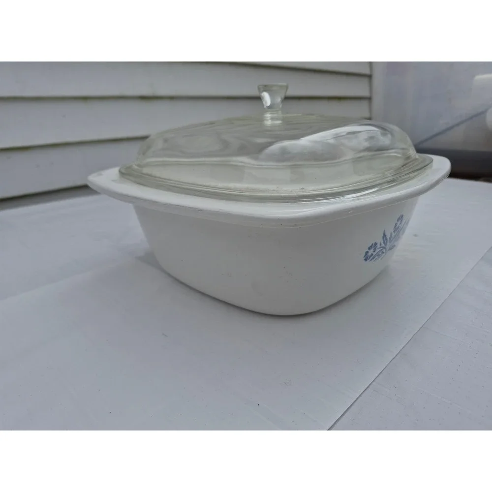 Vintage Corning Ware Blue Cornflower Casserole Dish with Glass Lid P-1-B 1.5 Qt